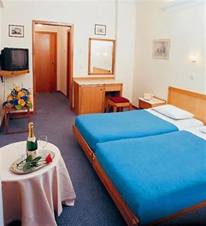 סלוניקי Telioni Hotel 3*,